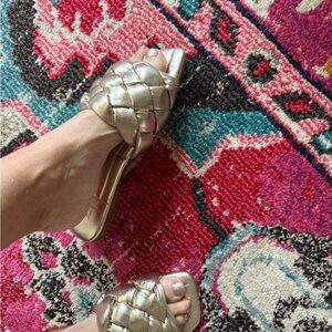 Marc Fisher LTD Marisol Slide Sandal in Gold Metallic / Size 6 worn once!